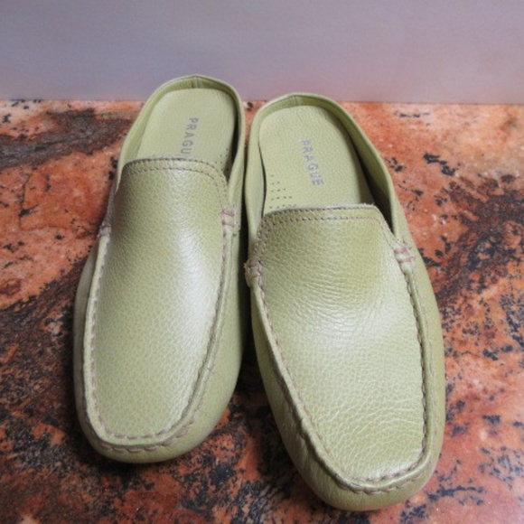 PRAGUE LIME SLIP ON LOW HEEL LEATHER SHOES… - Picture 3 of 7